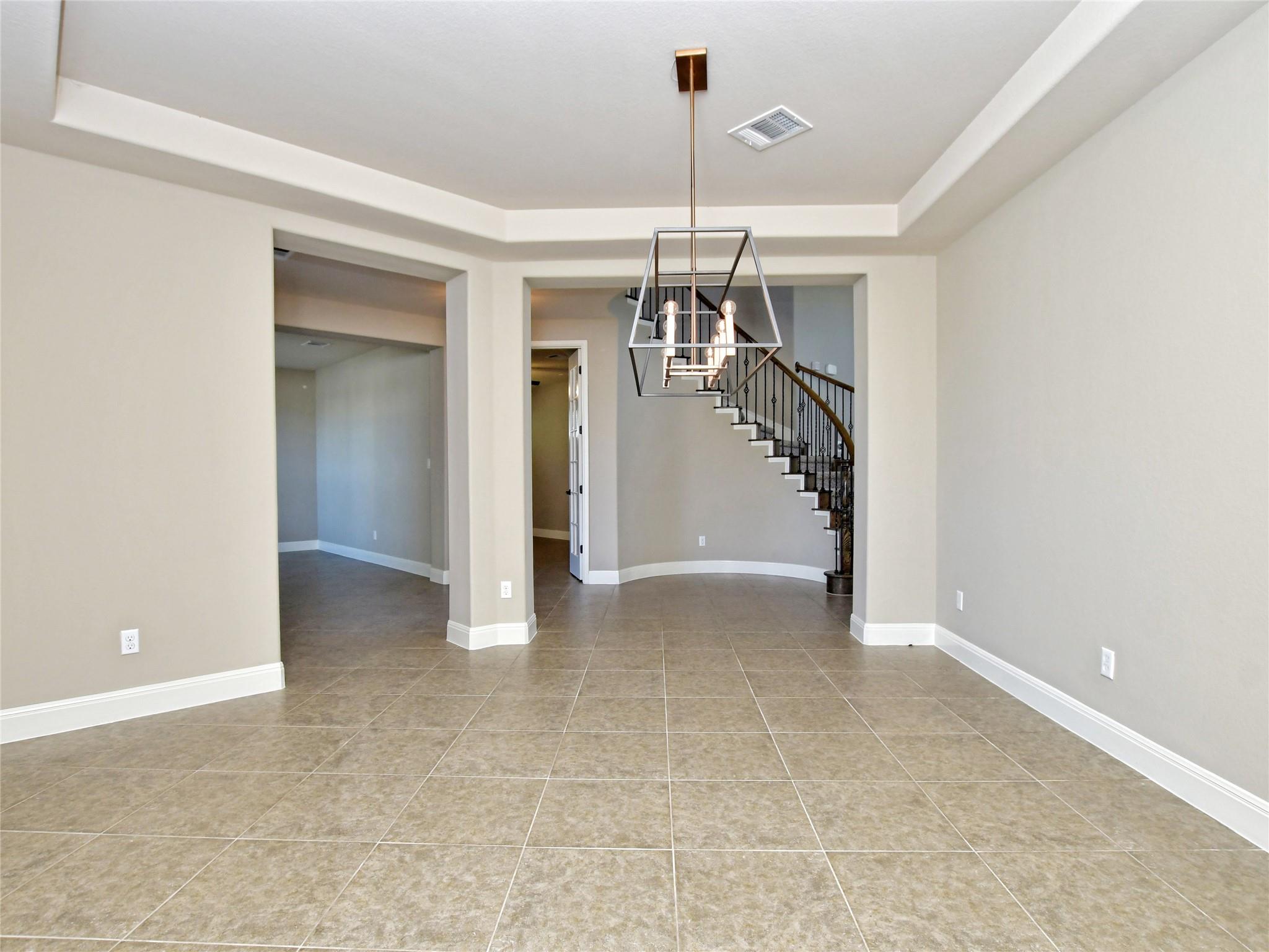 15205 Joseph Dr Property Photo 6