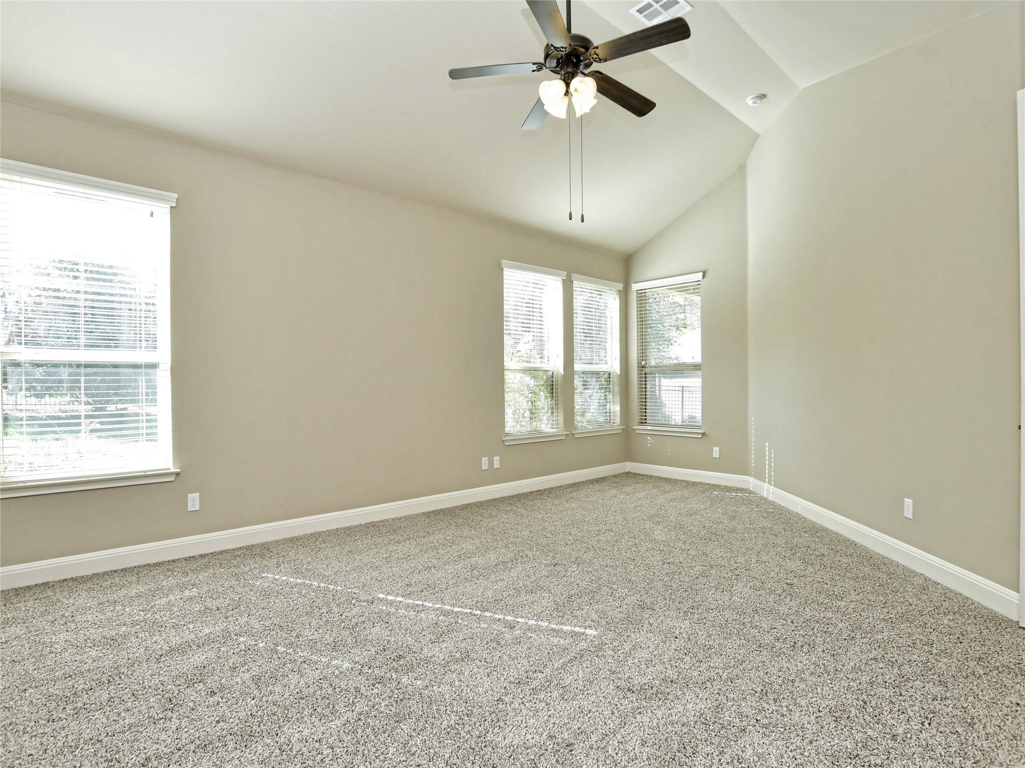 15205 Joseph Dr Property Photo 18