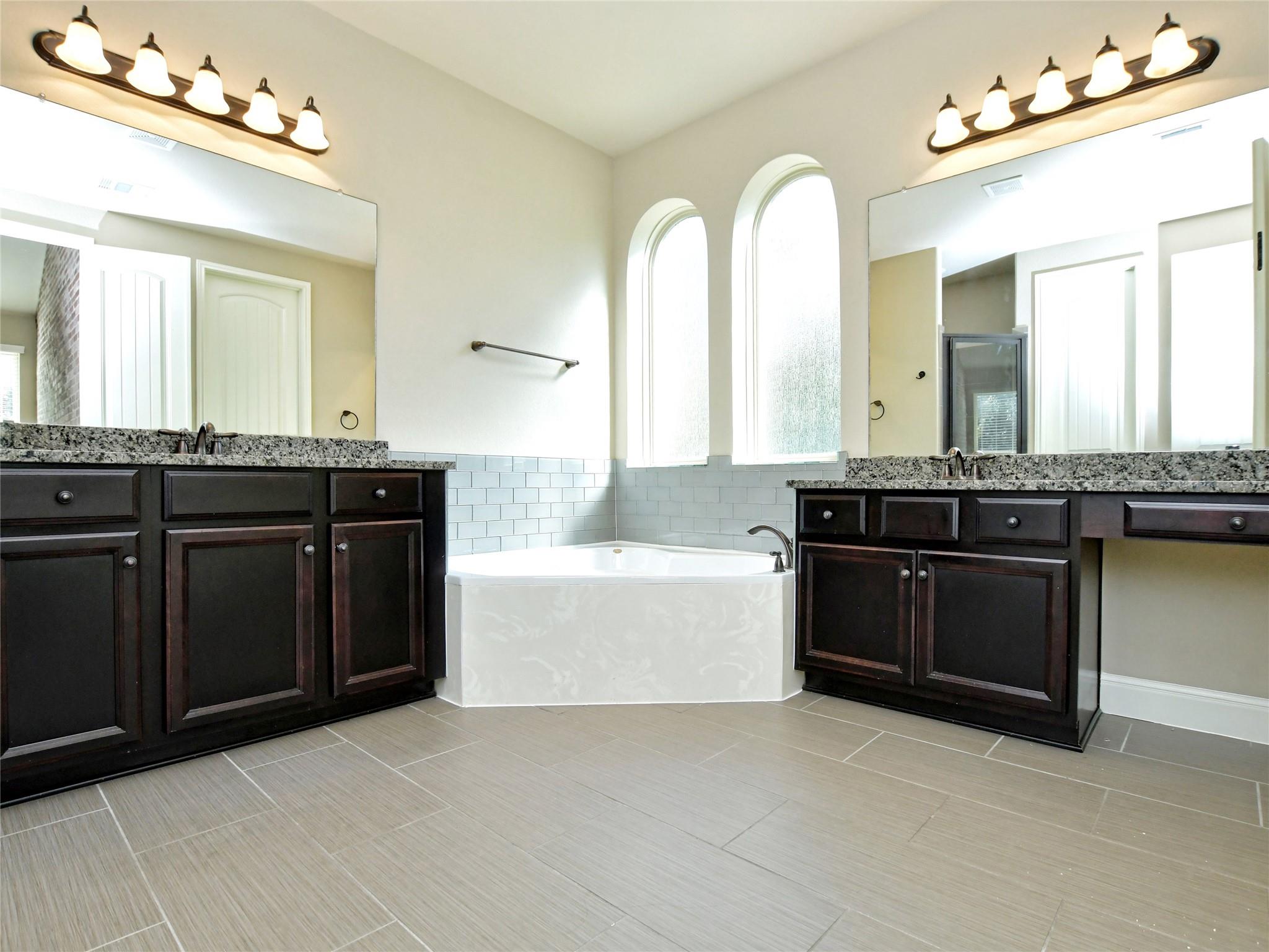 15205 Joseph Dr Property Photo 20