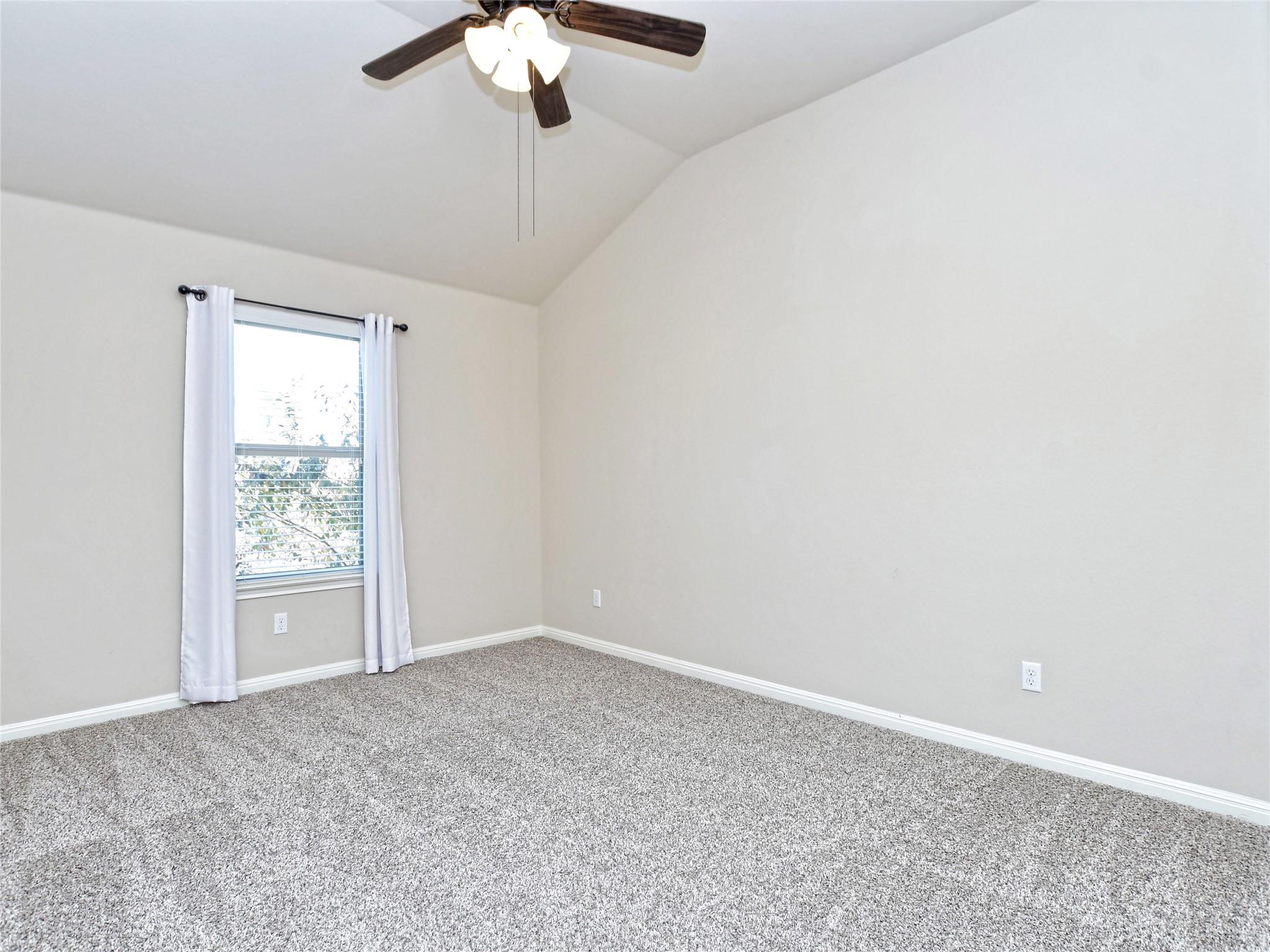 15205 Joseph Dr Property Photo 22