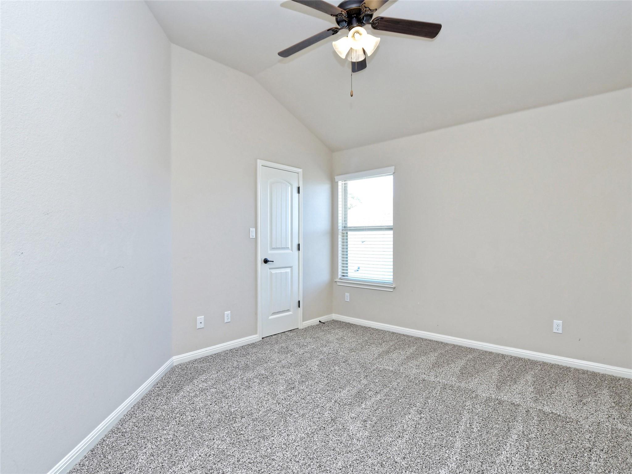15205 Joseph Dr Property Photo 24