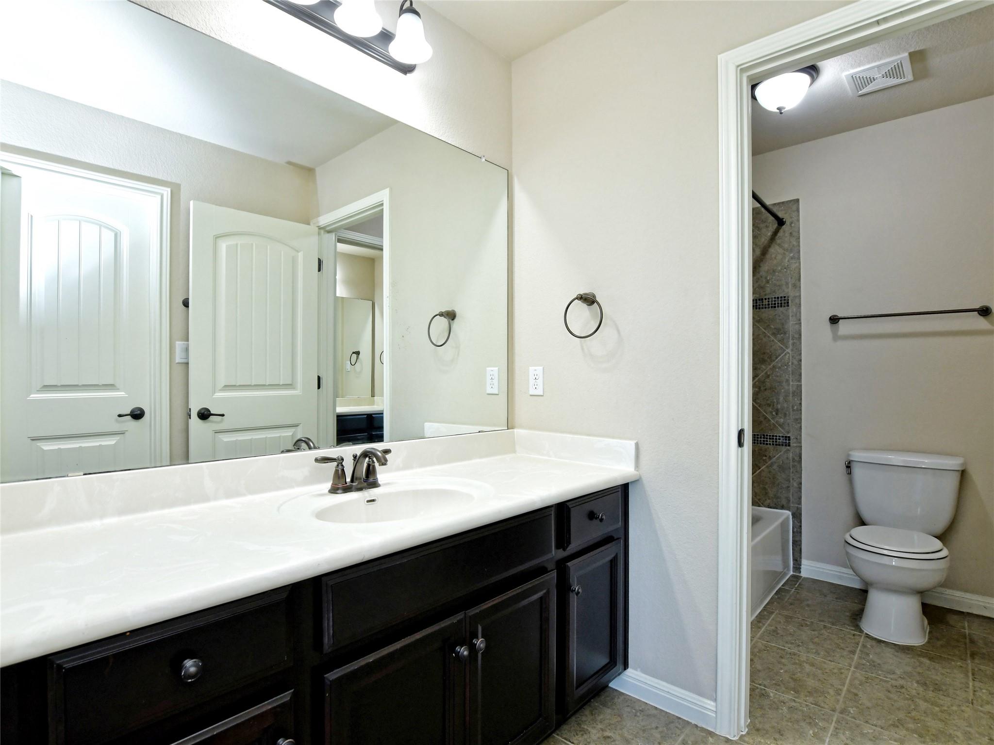 15205 Joseph Dr Property Photo 27
