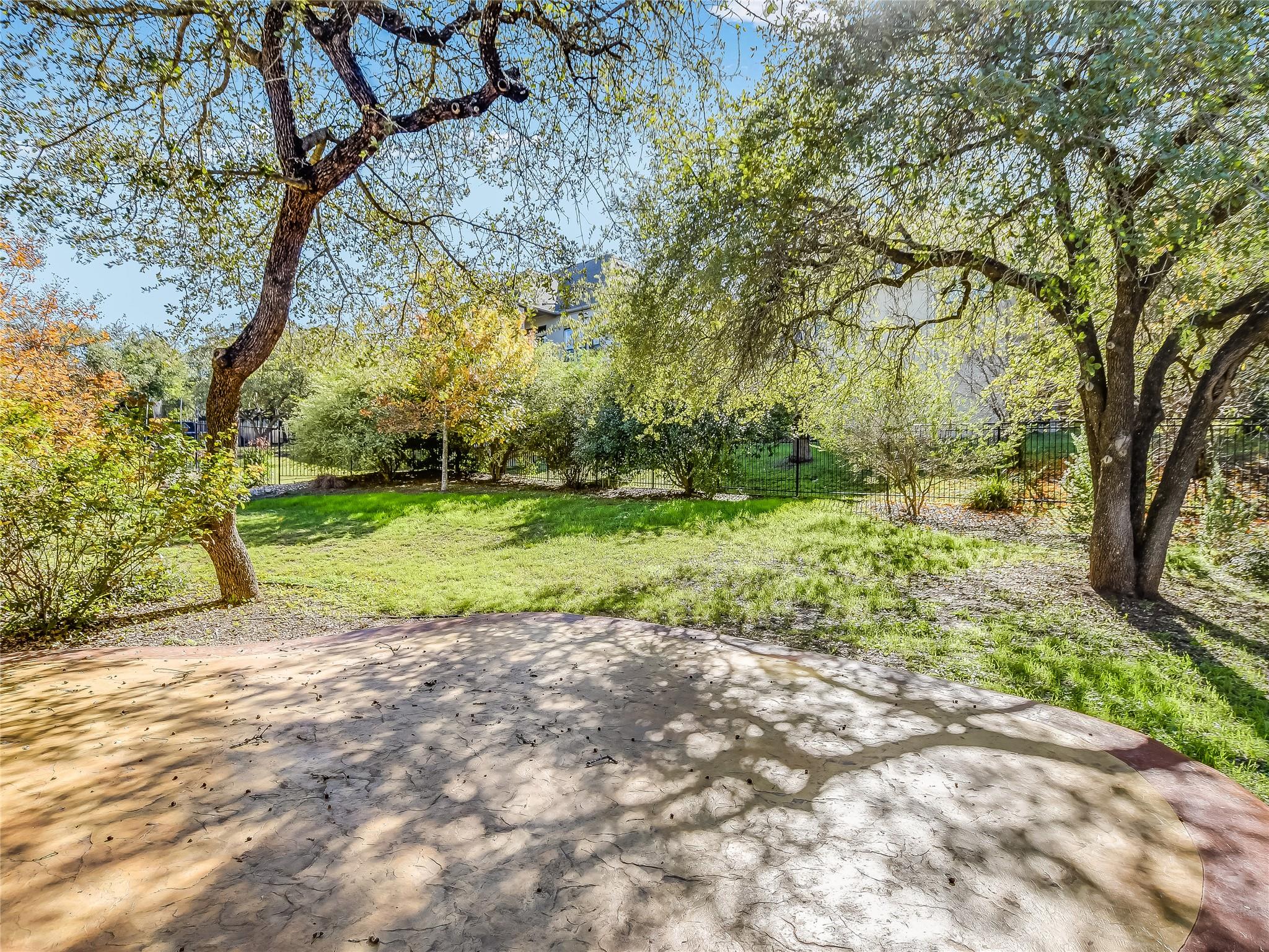 15205 Joseph Dr Property Photo 28