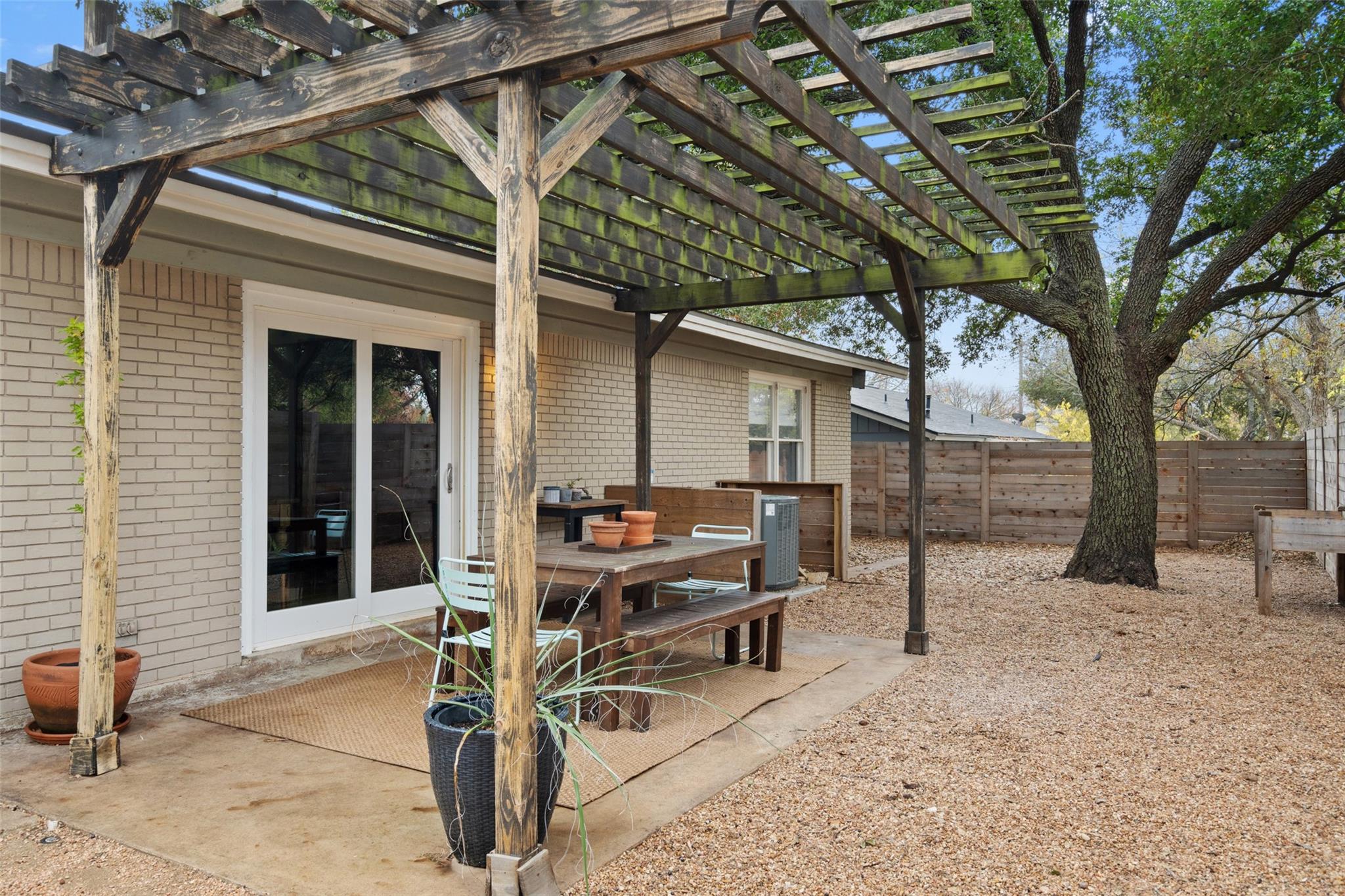 1802 Hutto Rd Property Photo 22