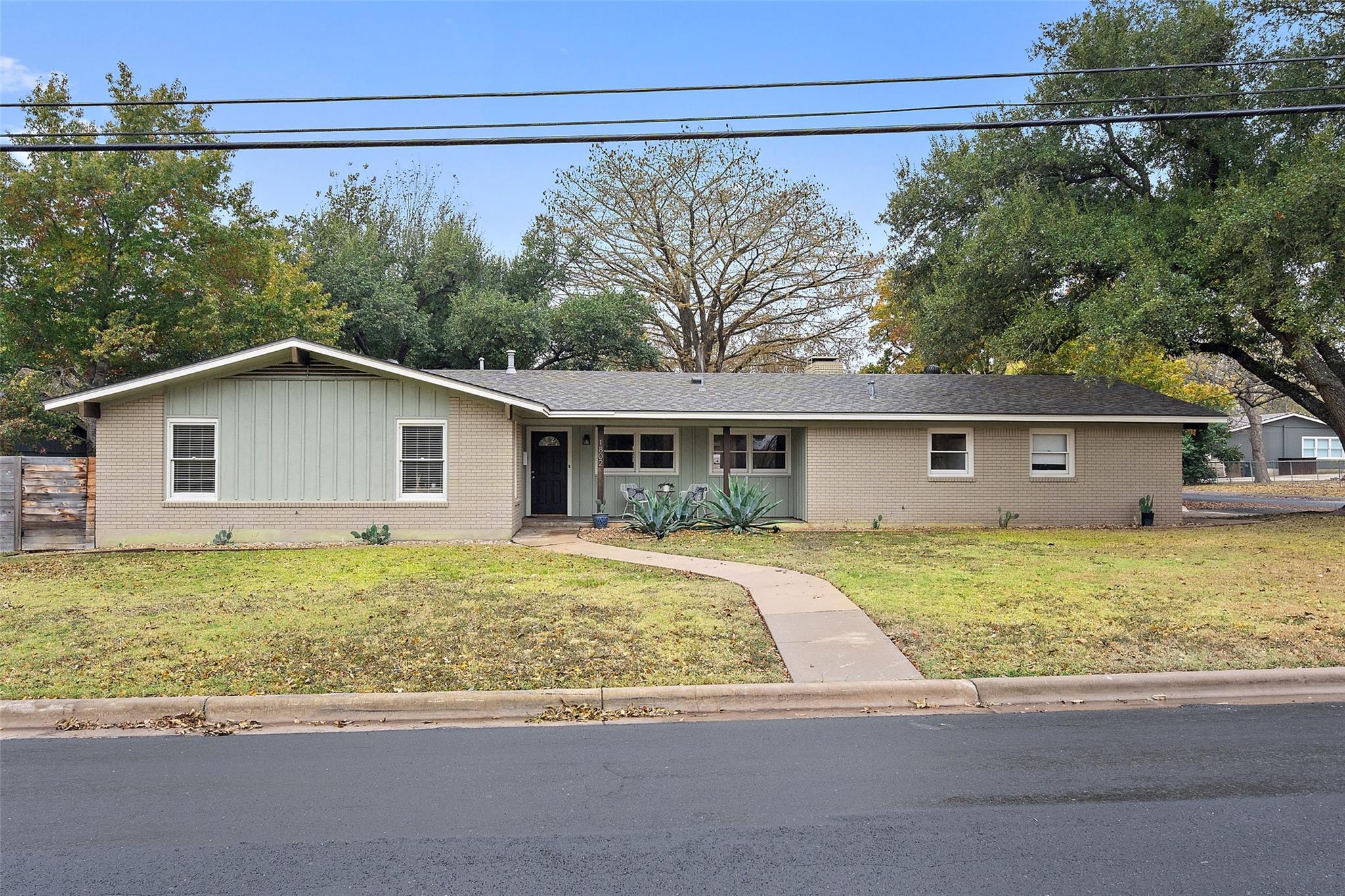 1802 Hutto Rd Property Photo 29
