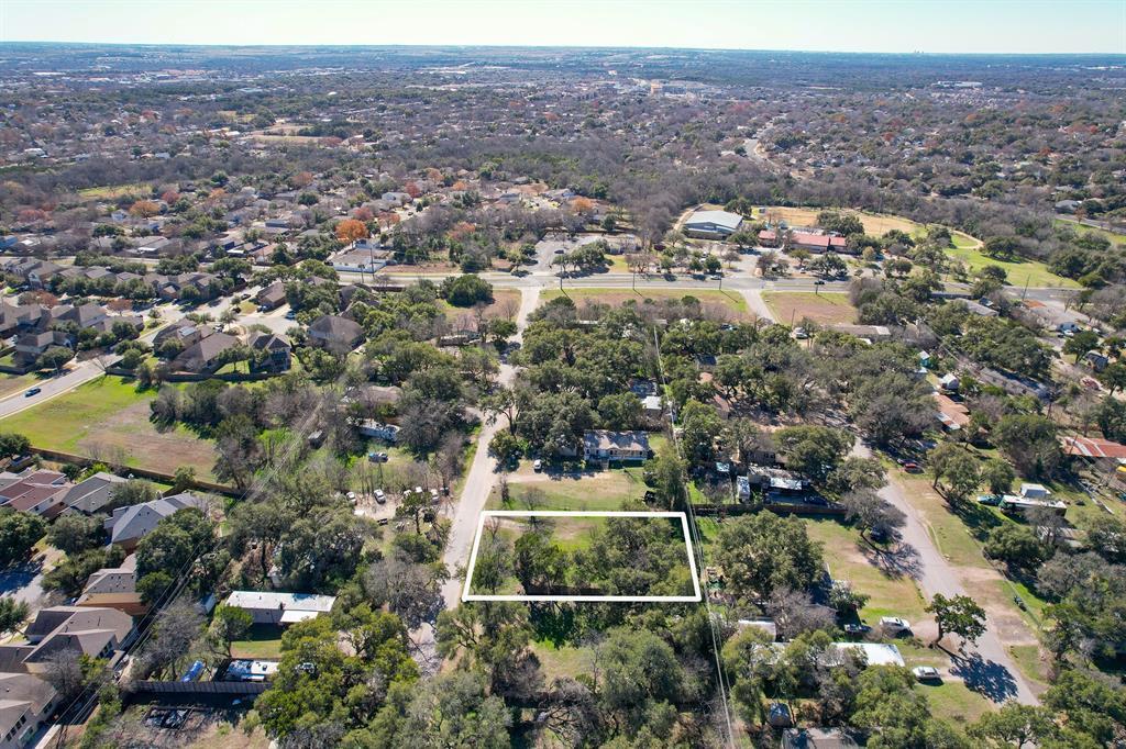 7904 Persimmon Trl Property Photo 1