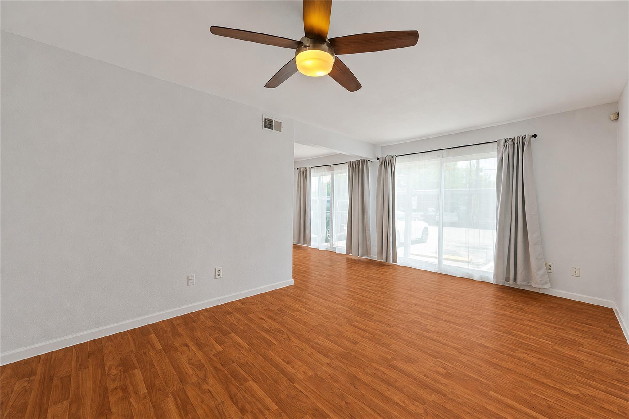 2124 Burton Dr #159 Property Photo 5