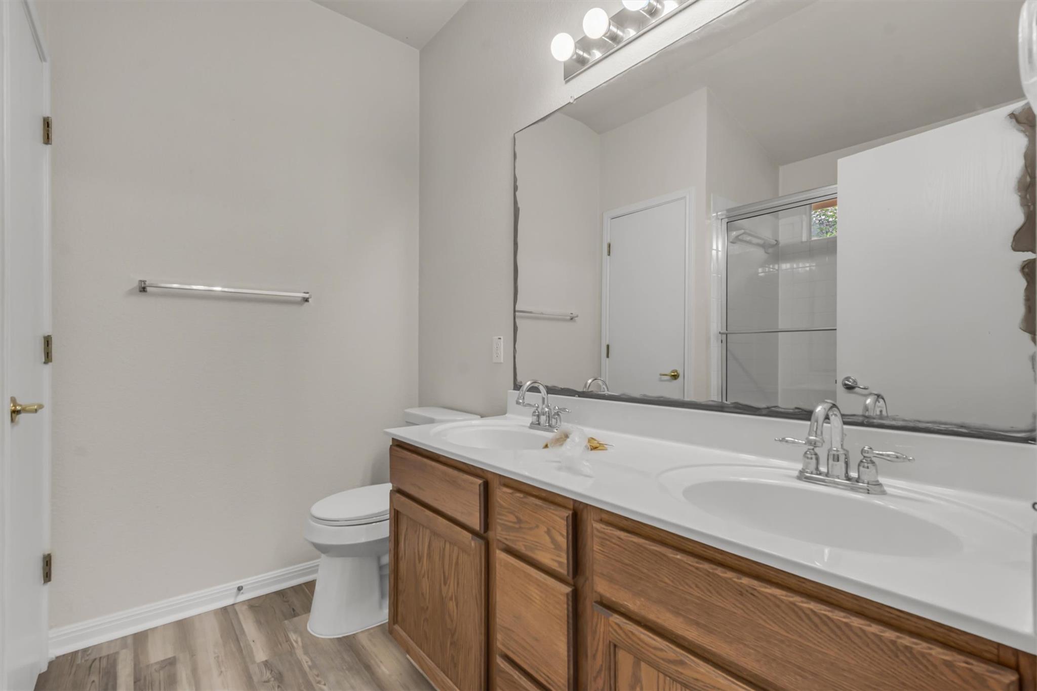 5605 Bentsen Ln Property Photo 10