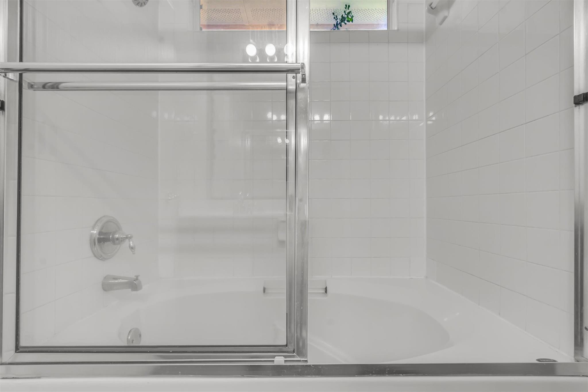 5605 Bentsen Ln Property Photo 11