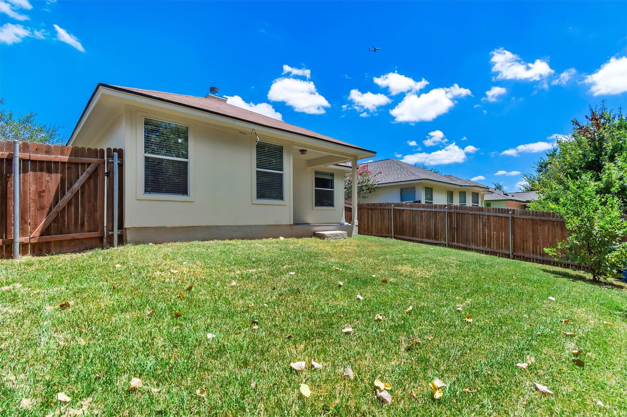 5605 Bentsen Ln Property Photo 18