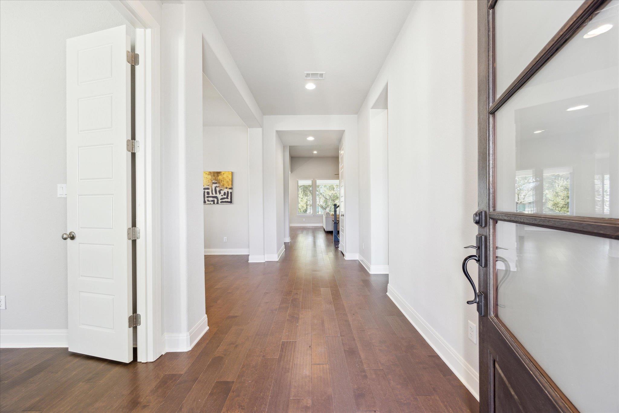 298 Premier Park Loop Property Photo 3