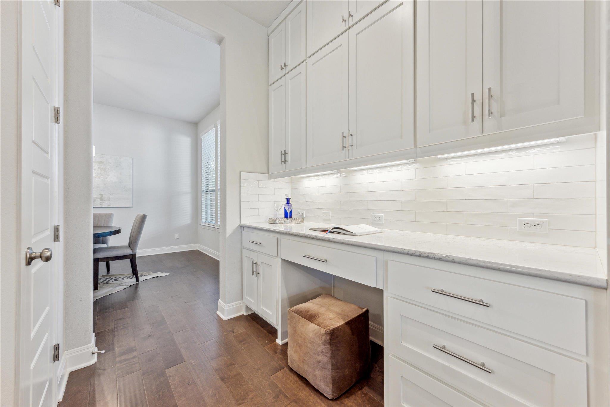 298 Premier Park Loop Property Photo 8