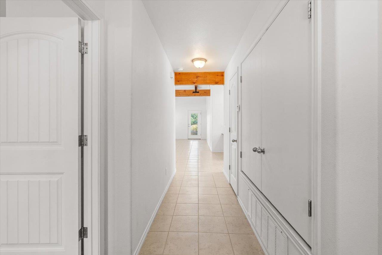 1405 Johnson St Property Photo 5
