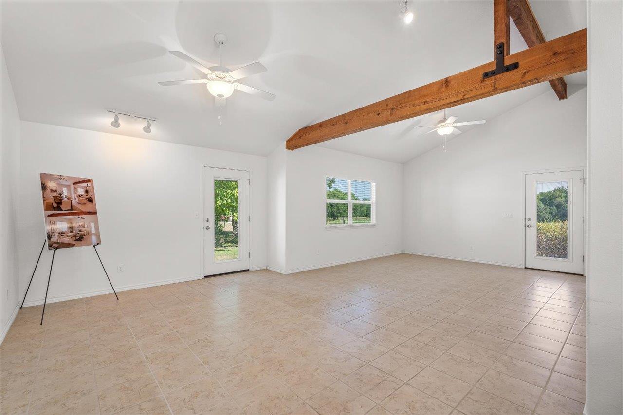 1405 Johnson St Property Photo 7