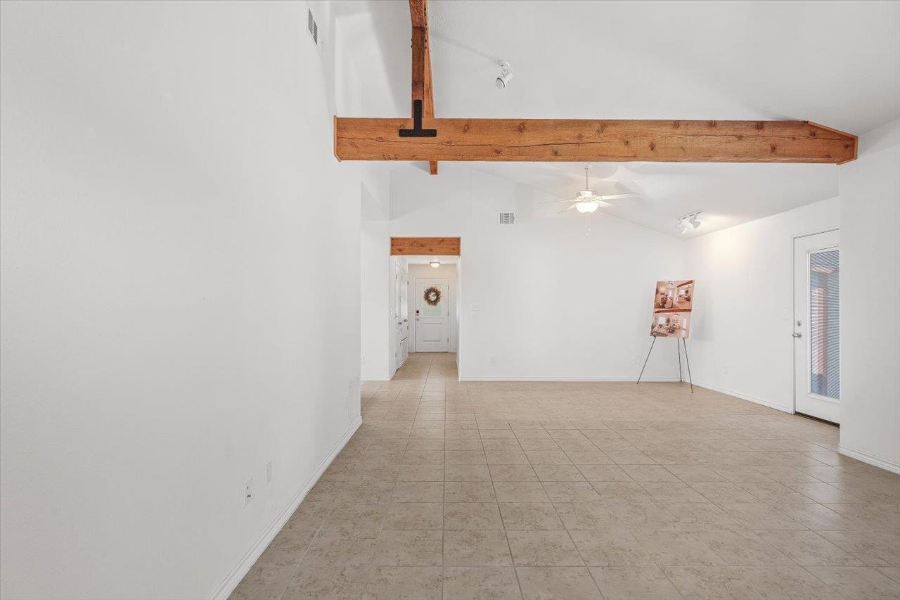 1405 Johnson St Property Photo 8