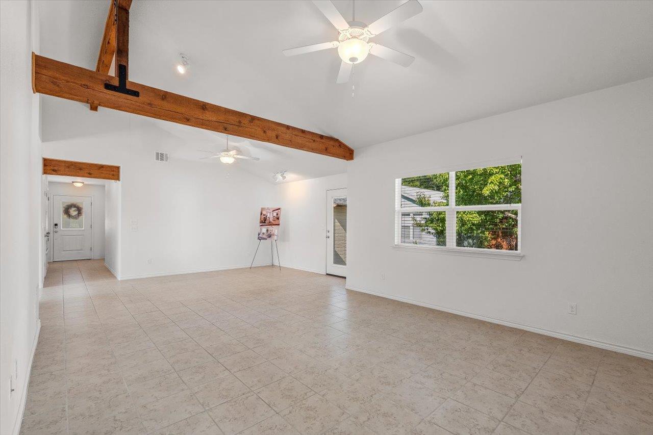 1405 Johnson St Property Photo 11