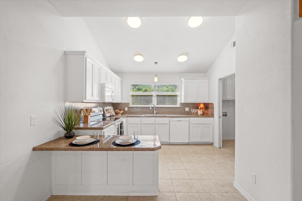 1405 Johnson St Property Photo 12