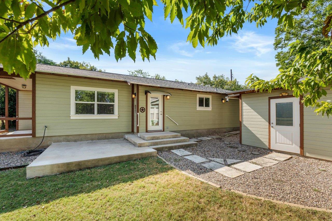 1405 Johnson St Property Photo 31