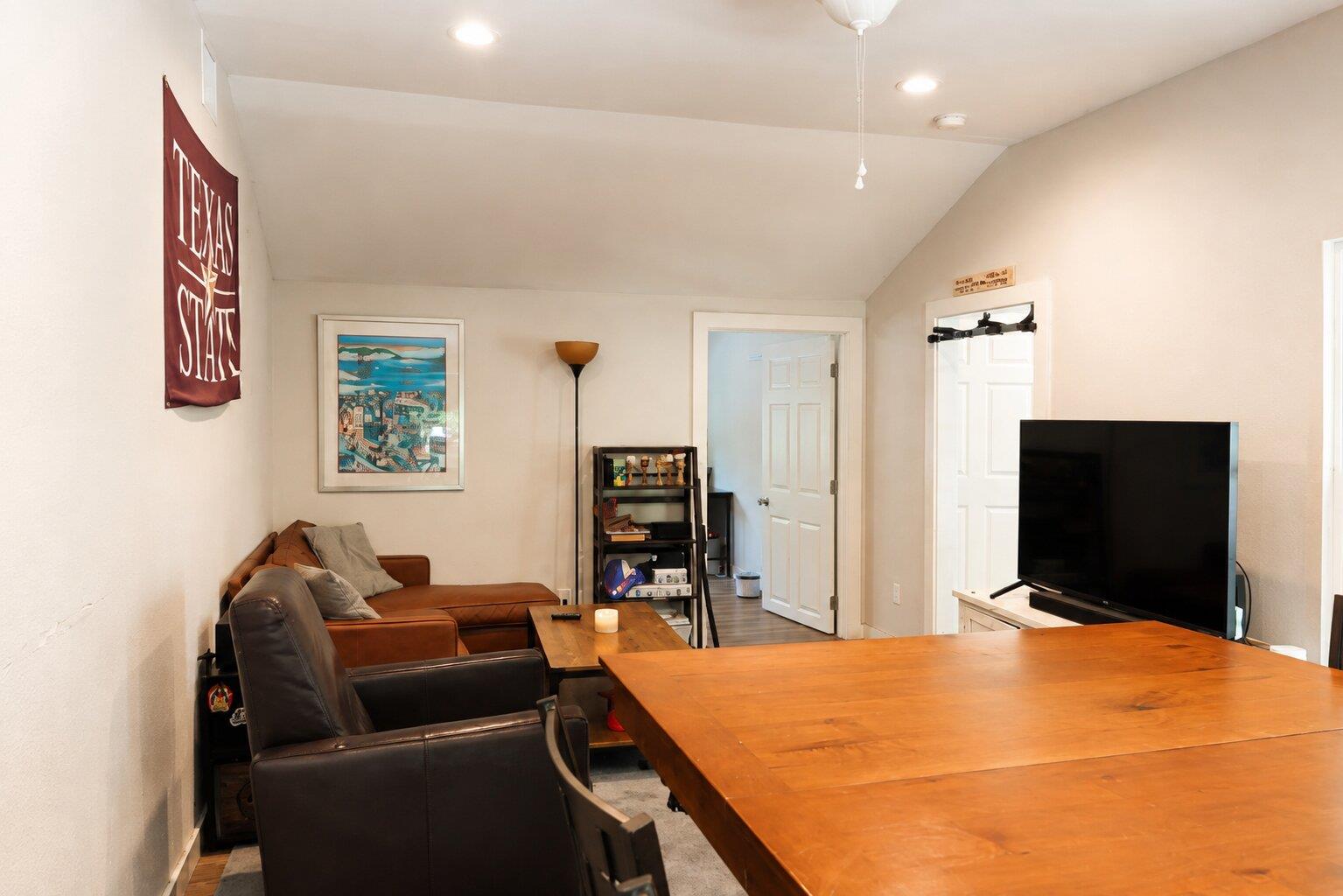 800 Barbara Dr Property Photo 6