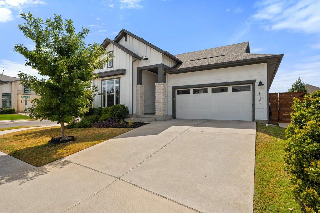 8324 Looksee Ln Property Photo 1