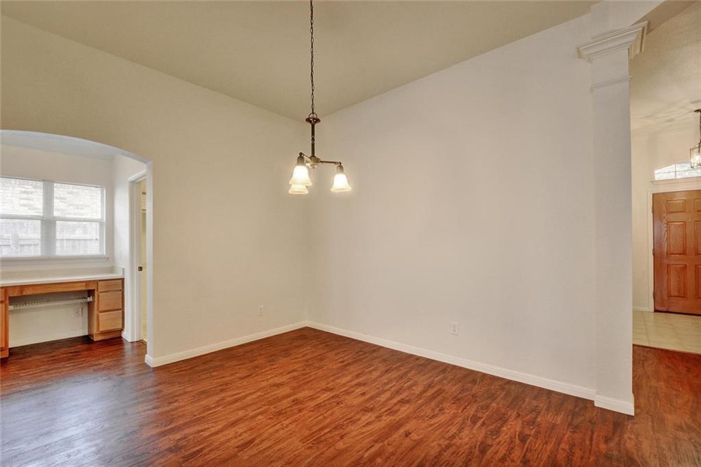 2624 Century Park Blvd Property Photo 8