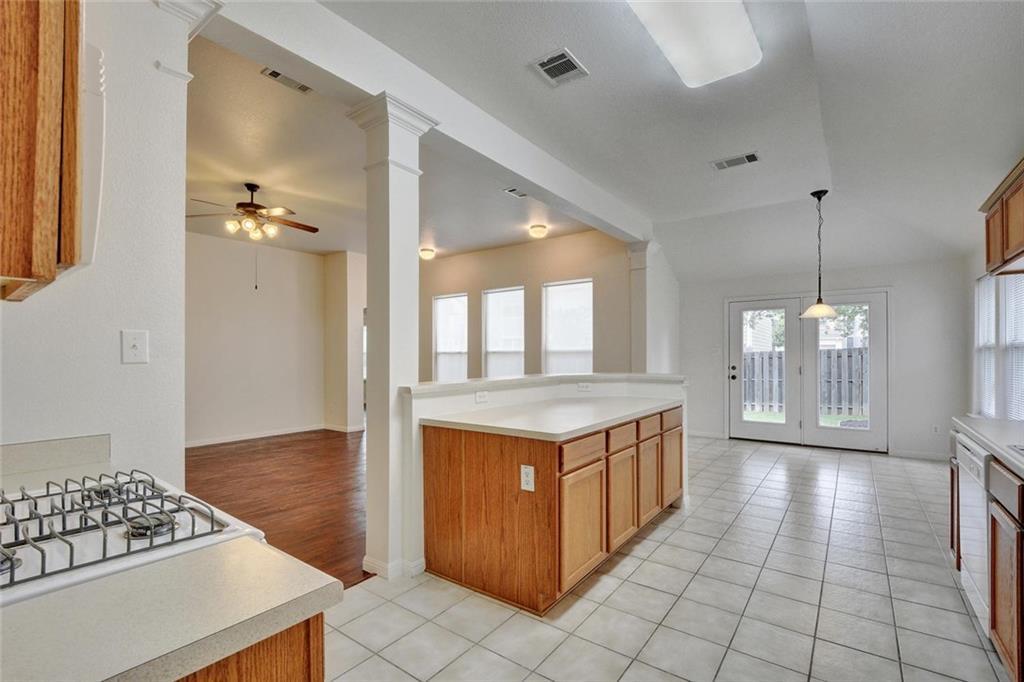 2624 Century Park Blvd Property Photo 13
