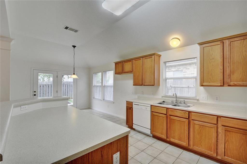 2624 Century Park Blvd Property Photo 14