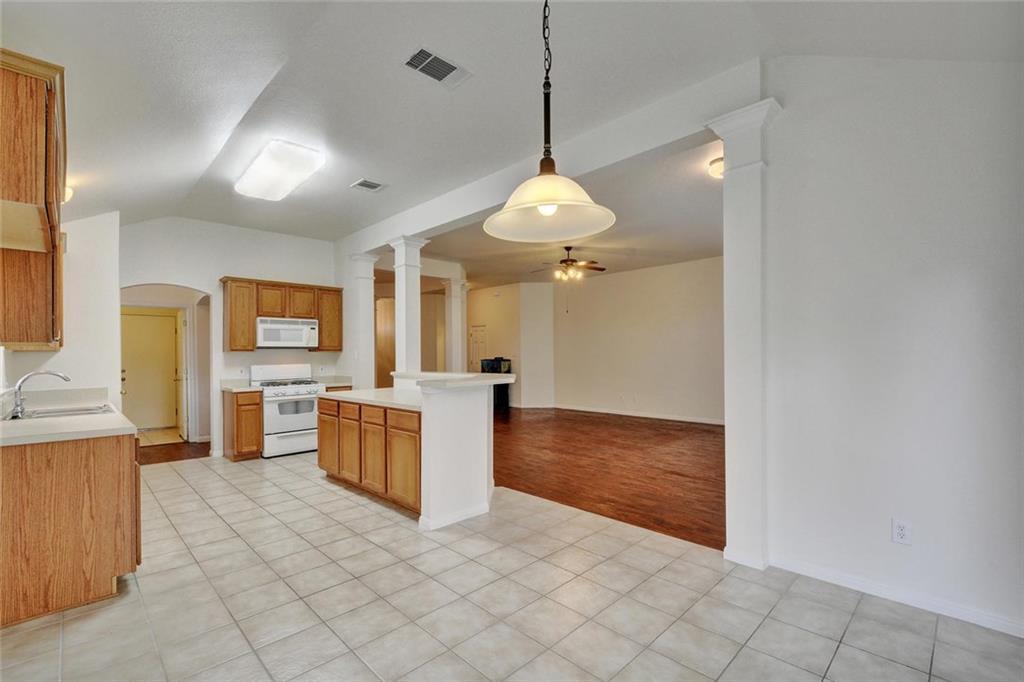 2624 Century Park Blvd Property Photo 16