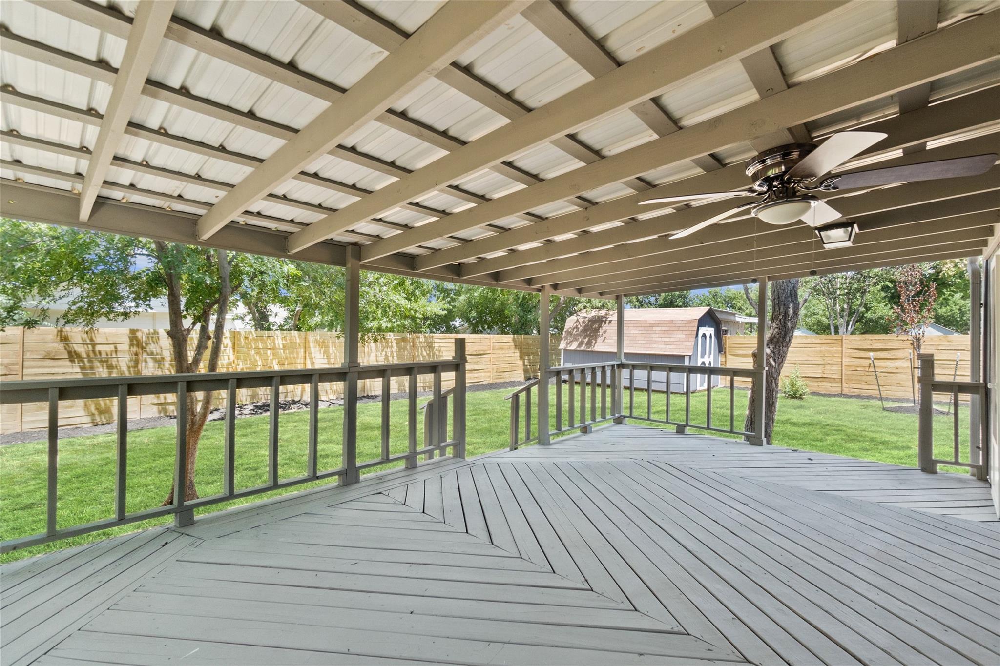 106 E Lola Dr Property Photo 17