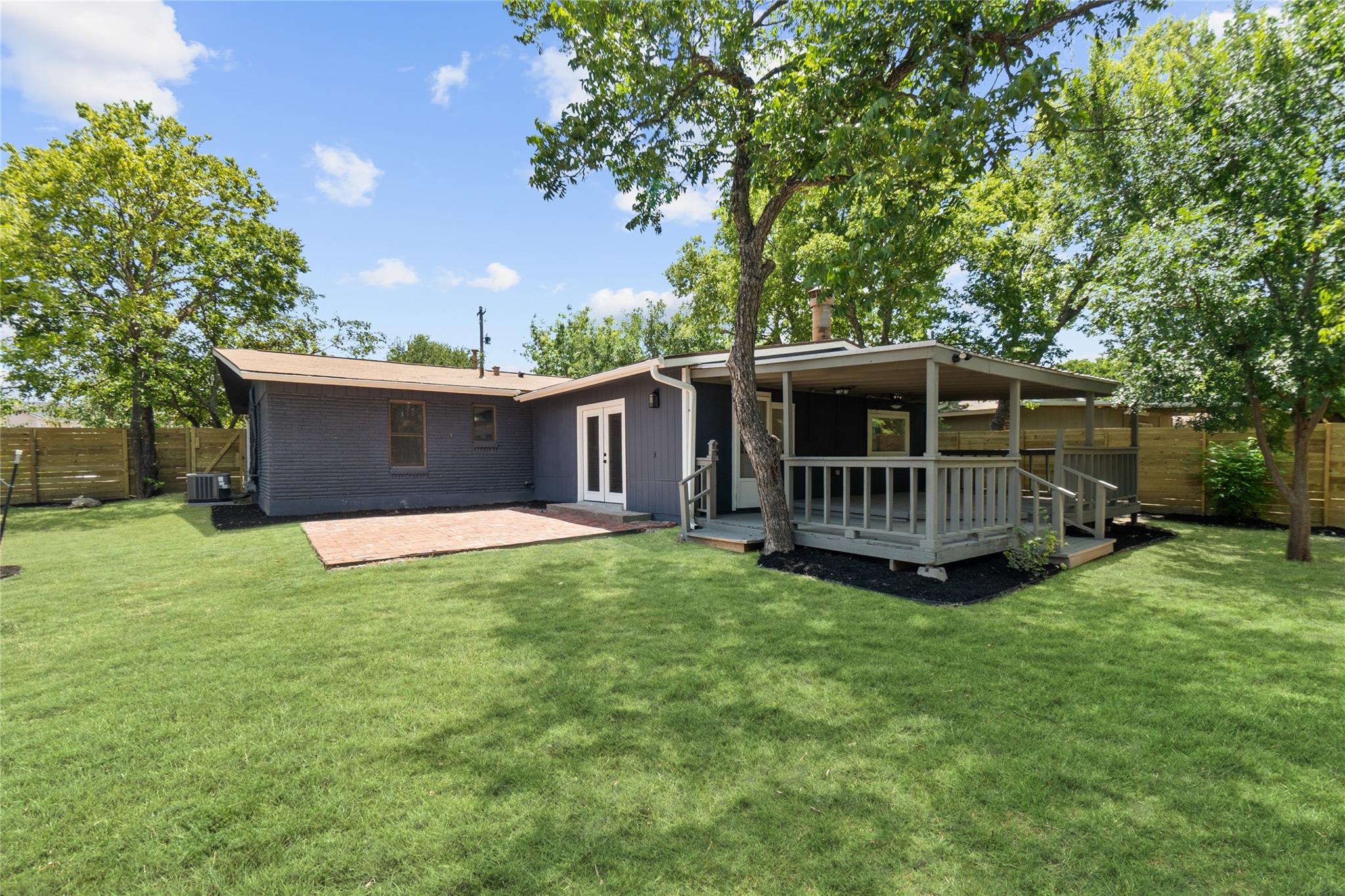 106 E Lola Dr Property Photo 18