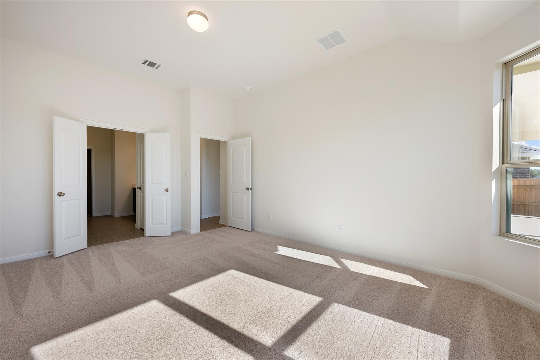 537 Redding Way Property Photo 21
