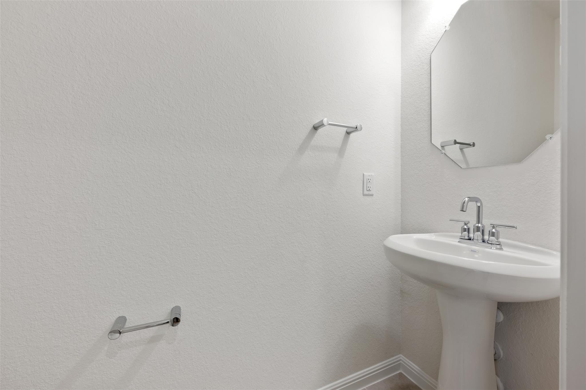 537 Redding Way Property Photo 27