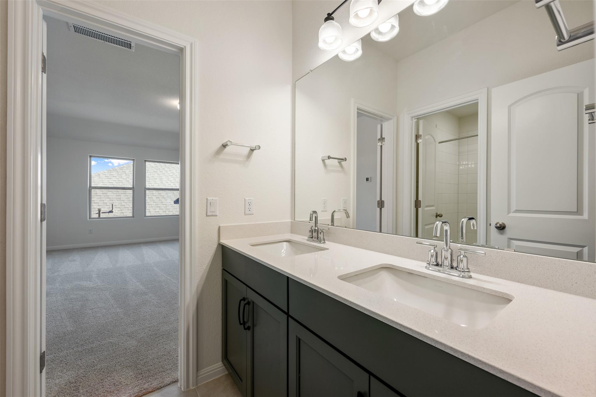 537 Redding Way Property Photo 35