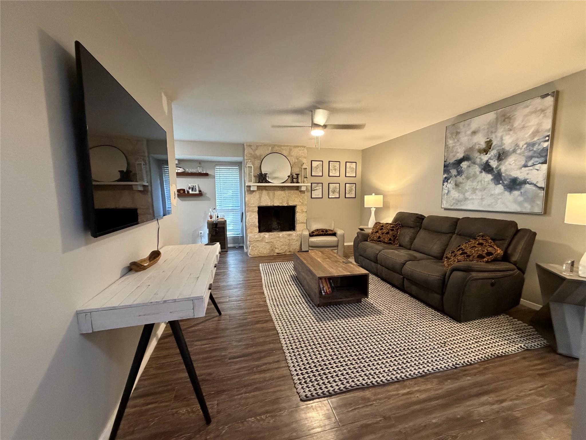 1400 Vista Ridge Cv #b Property Photo 4