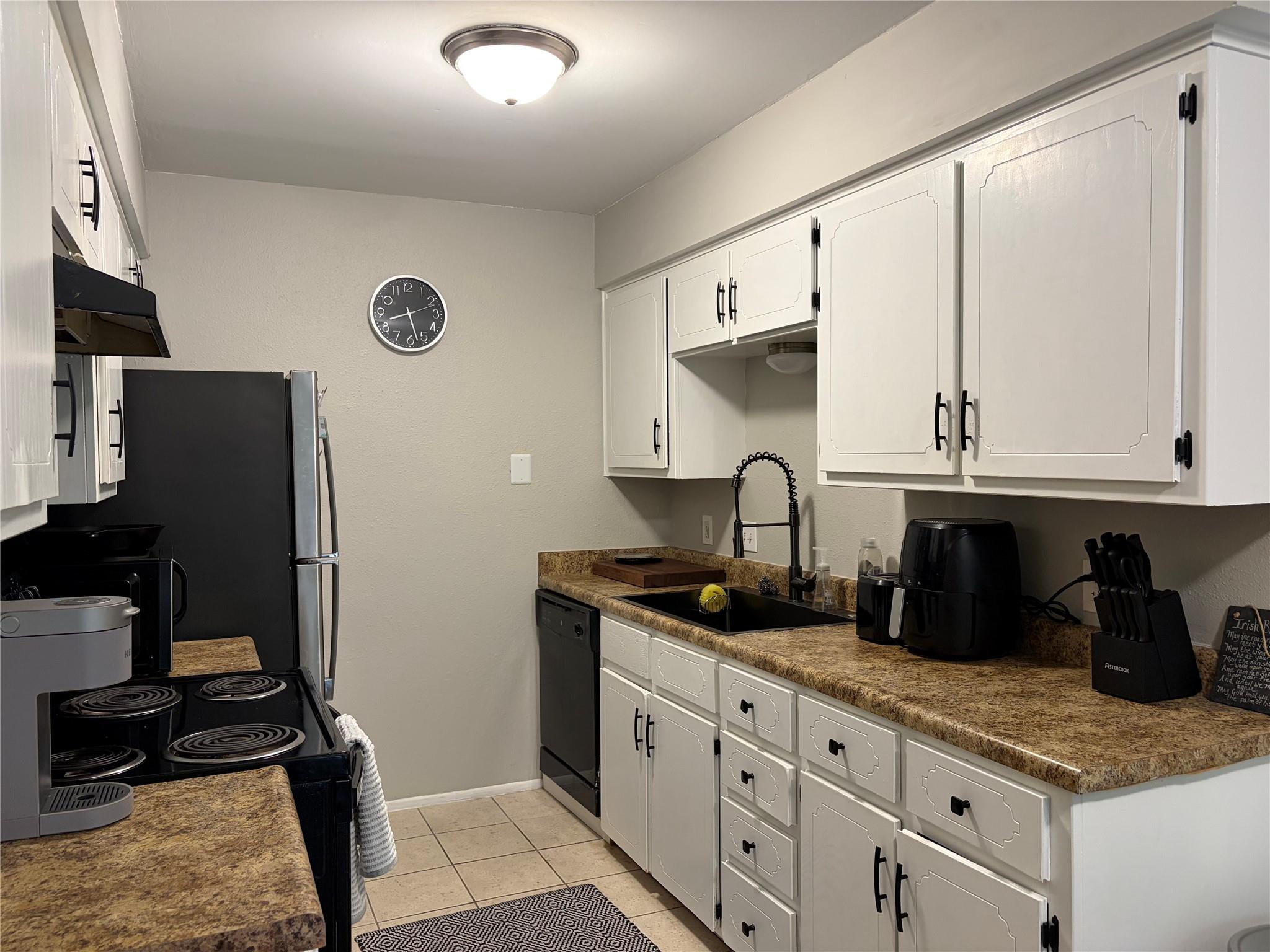 1400 Vista Ridge Cv #b Property Photo 7
