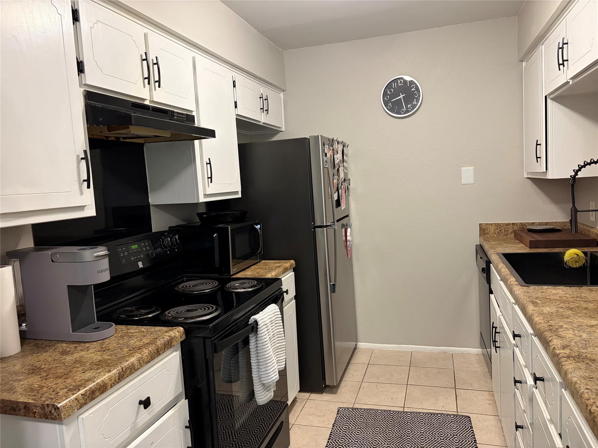 1400 Vista Ridge Cv #b Property Photo 8