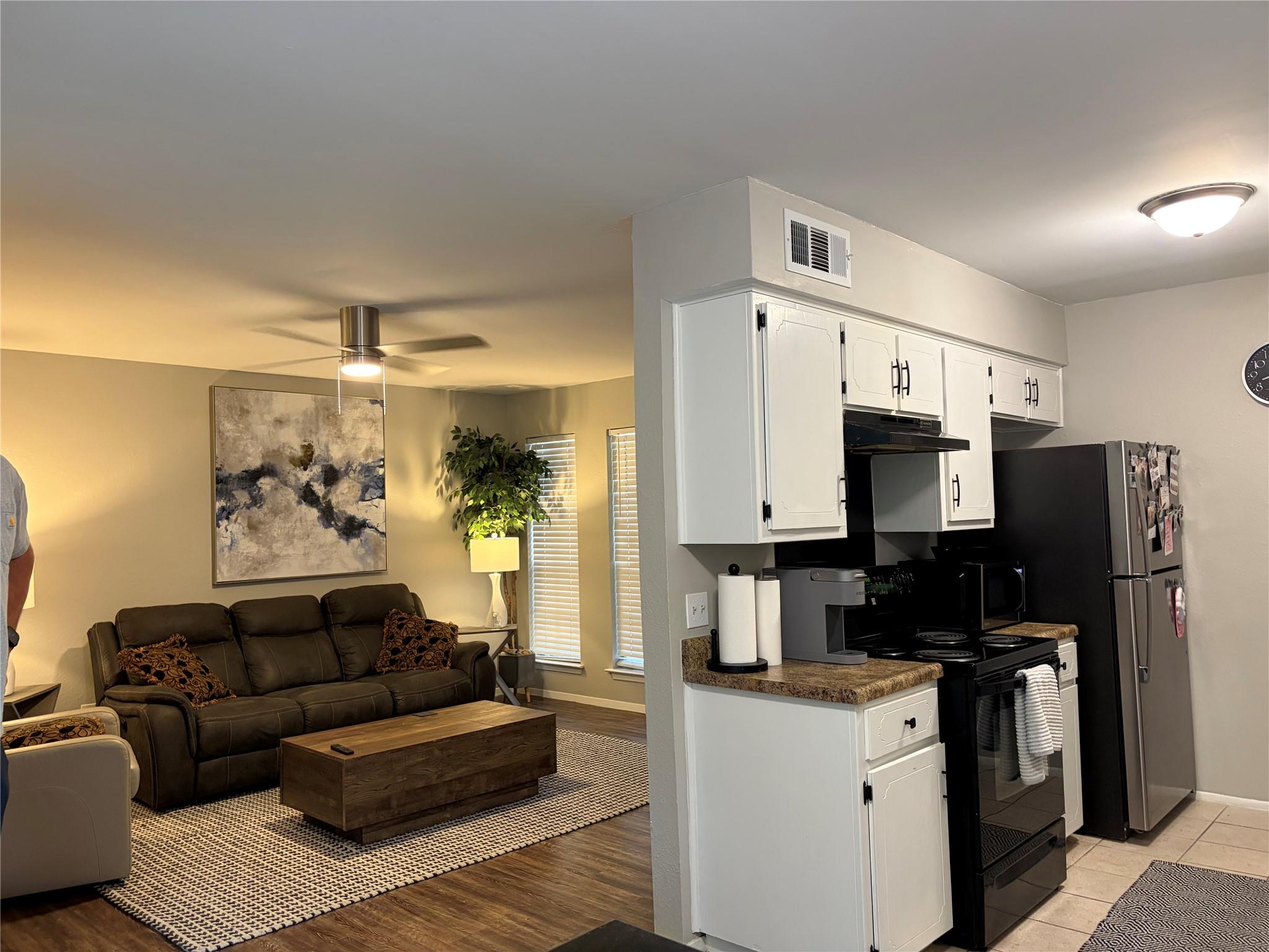 1400 Vista Ridge Cv #b Property Photo 10