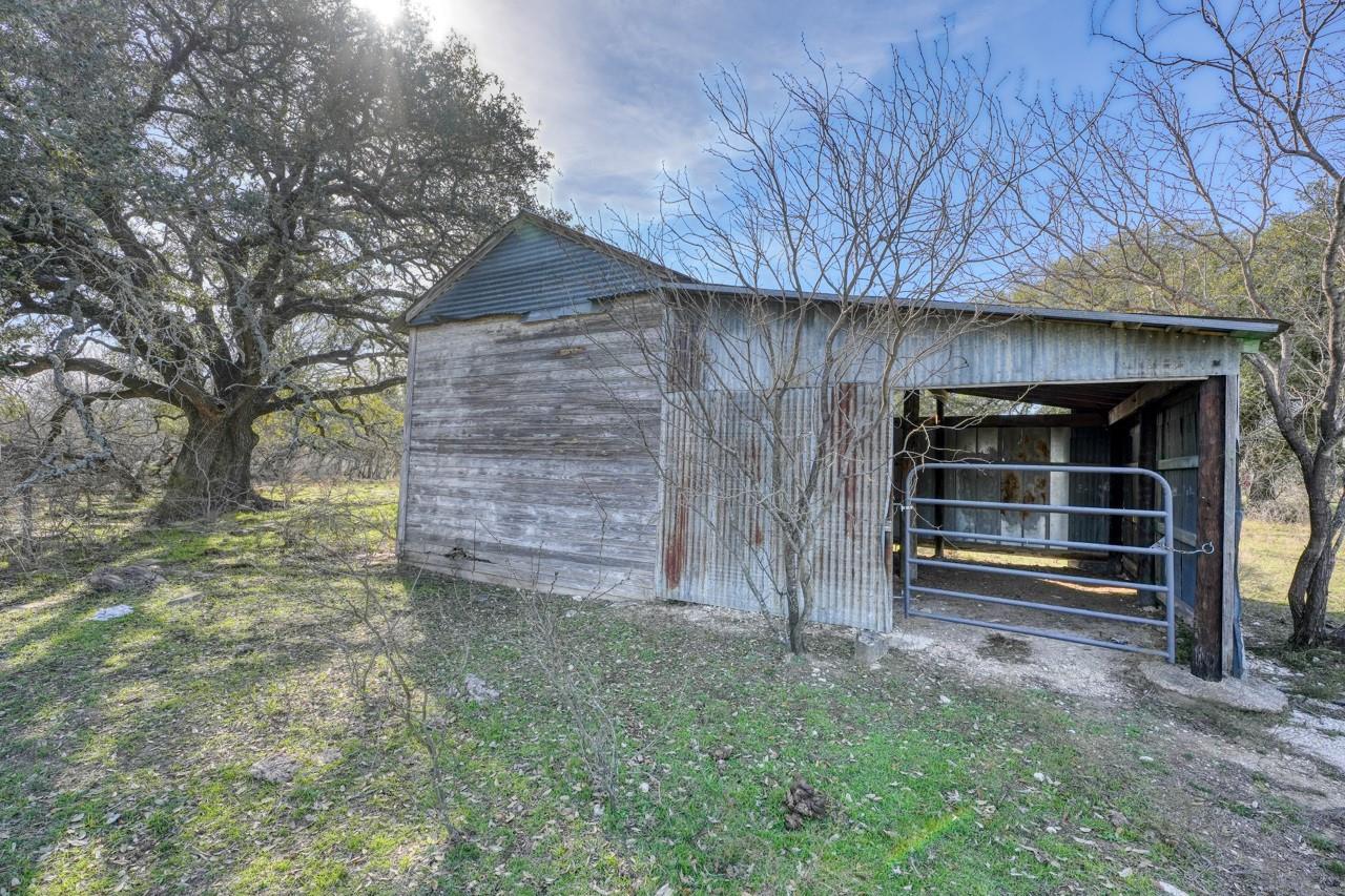 #866 Cr 2806 None Property Photo 18