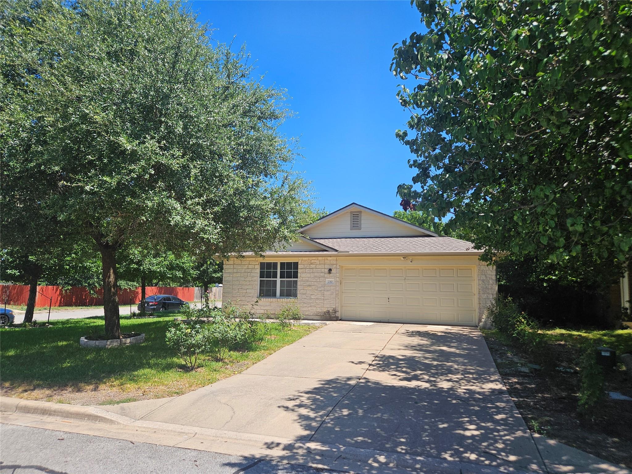 230 Rinehardt St Property Photo 1