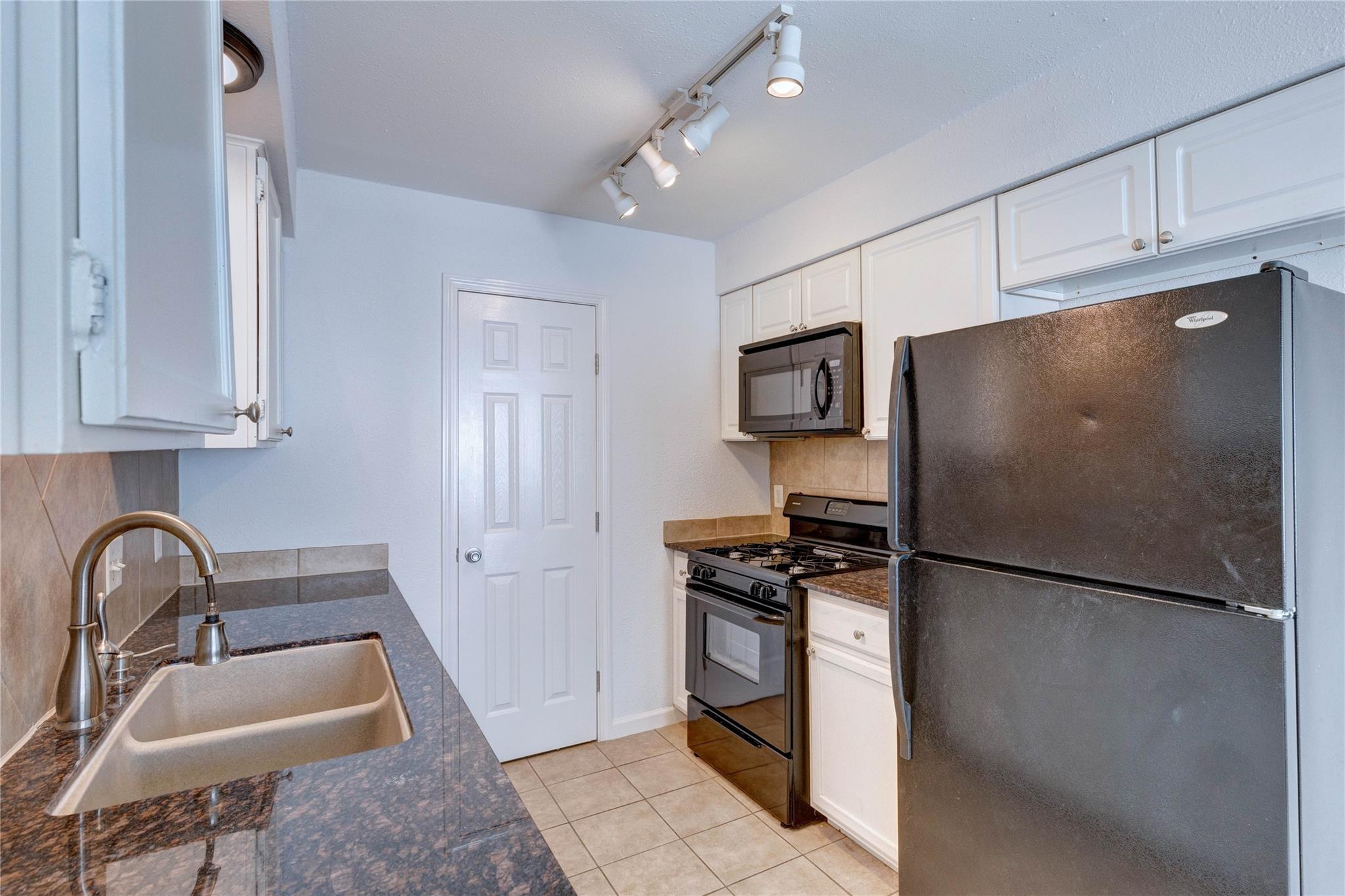 2705 Nordham Dr Property Photo 4