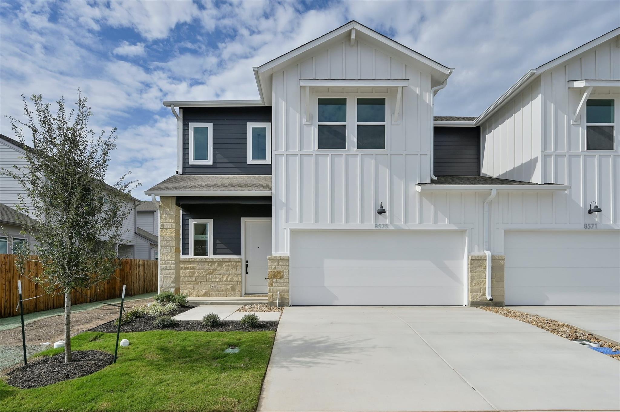 8575 Wellspring Loop Property Photo 1