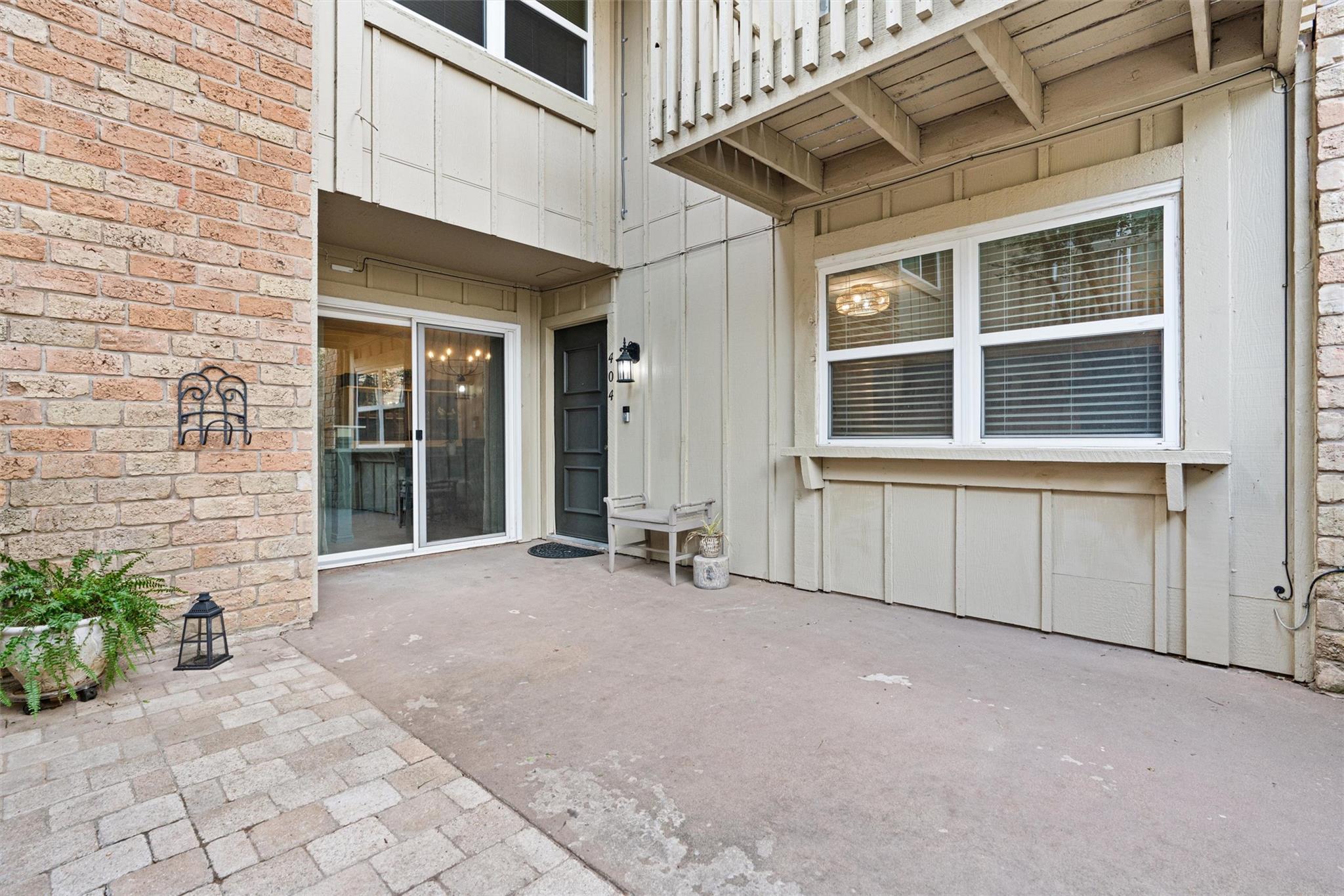8340 Fathom Cir #404 Property Photo 5