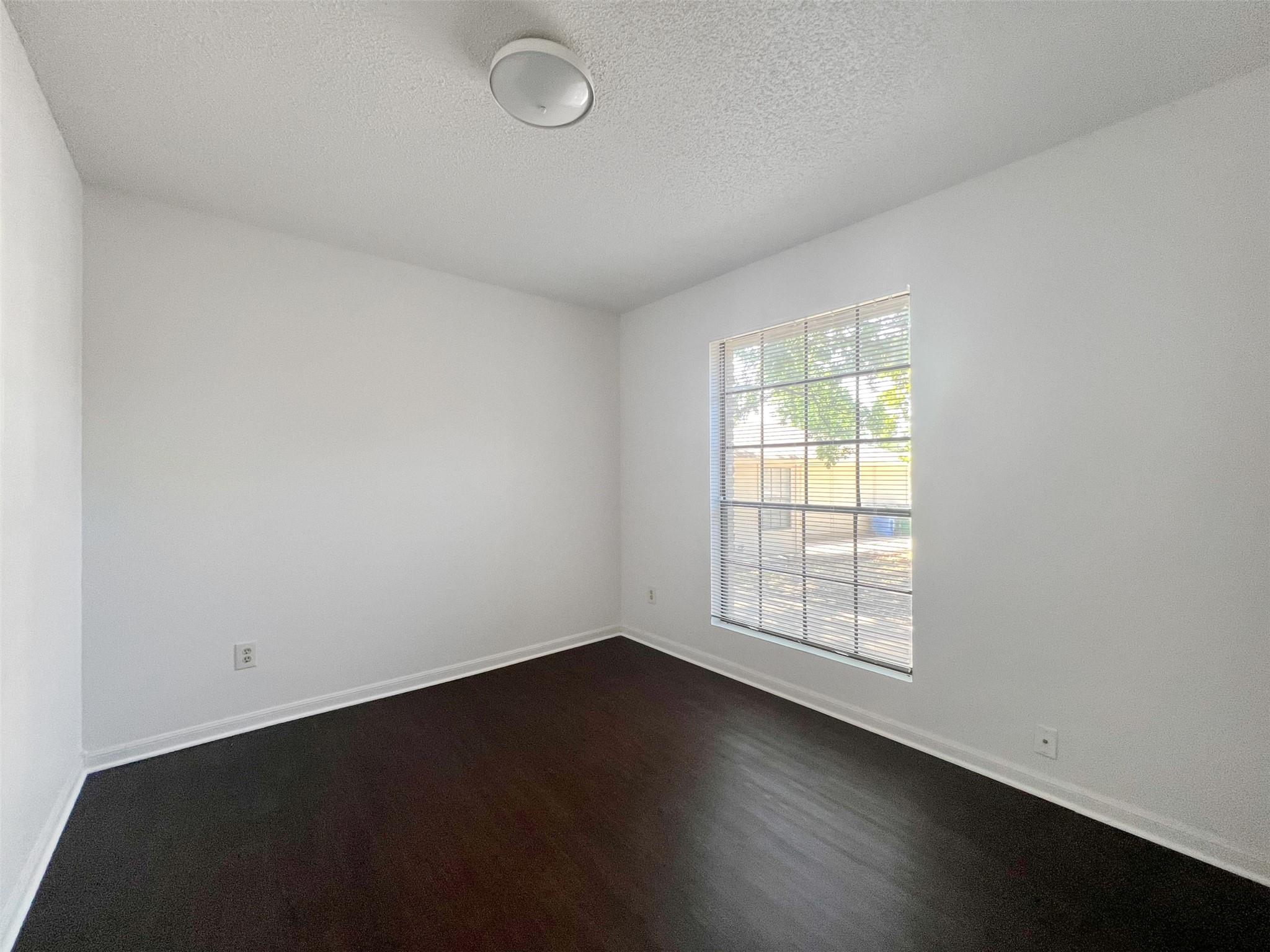 2010 Alex Ave #b Property Photo 15