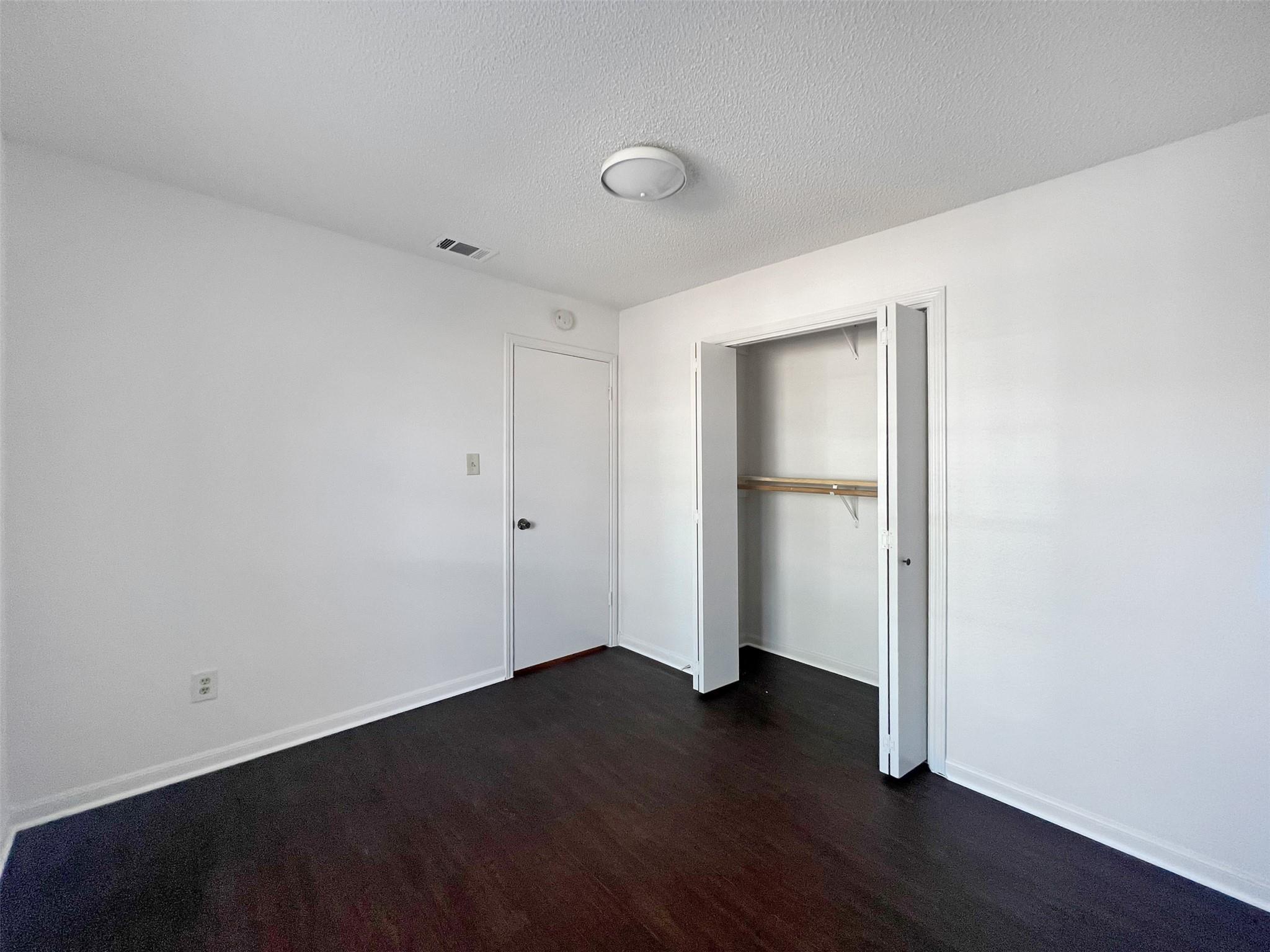2010 Alex Ave #b Property Photo 17