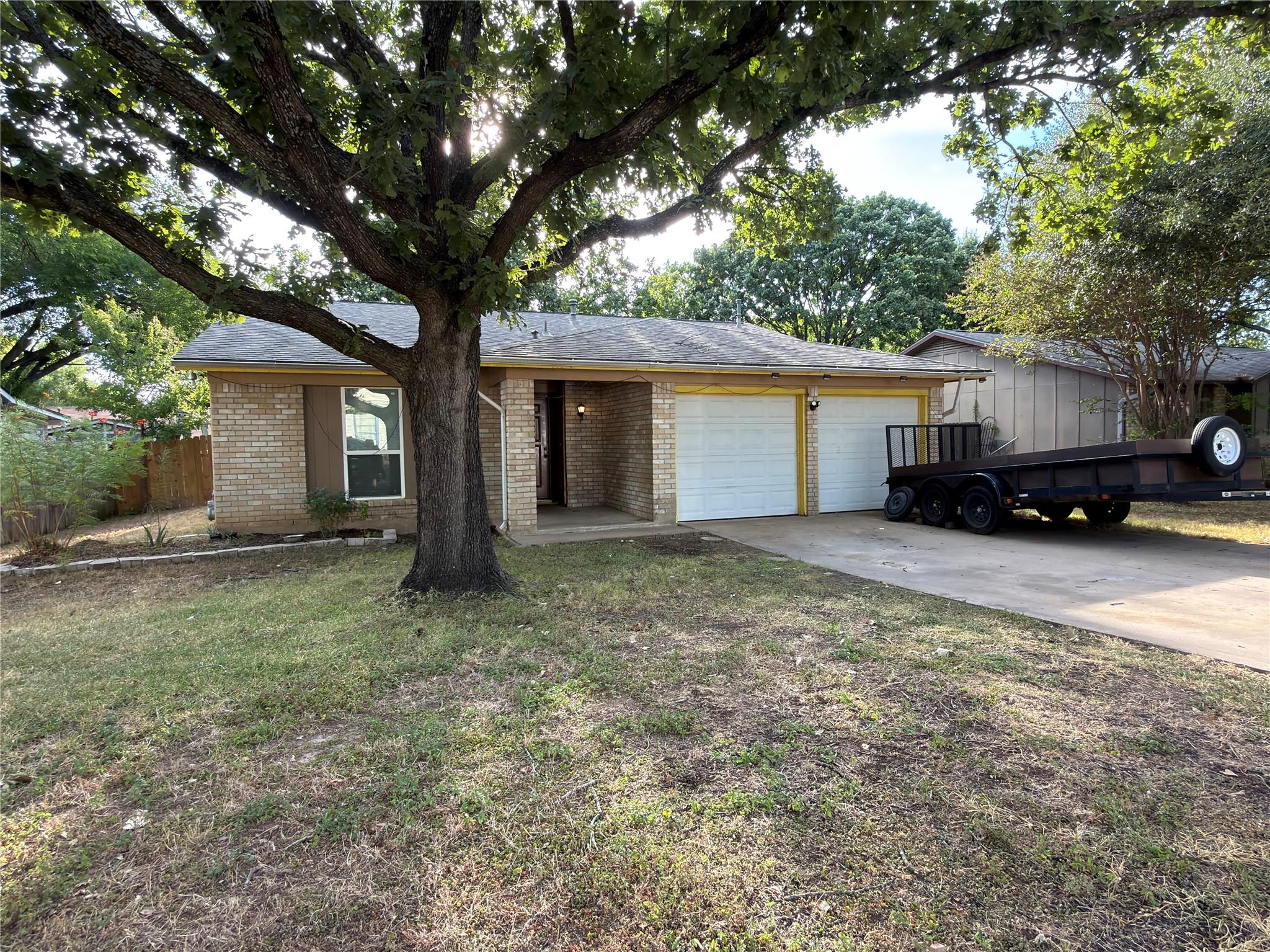 1907 Aberdeen Dr Property Photo 1