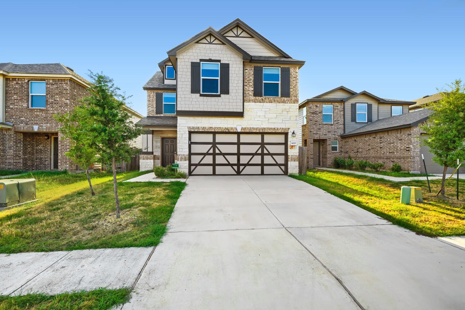 14220 James Buchanan St Property Photo 1