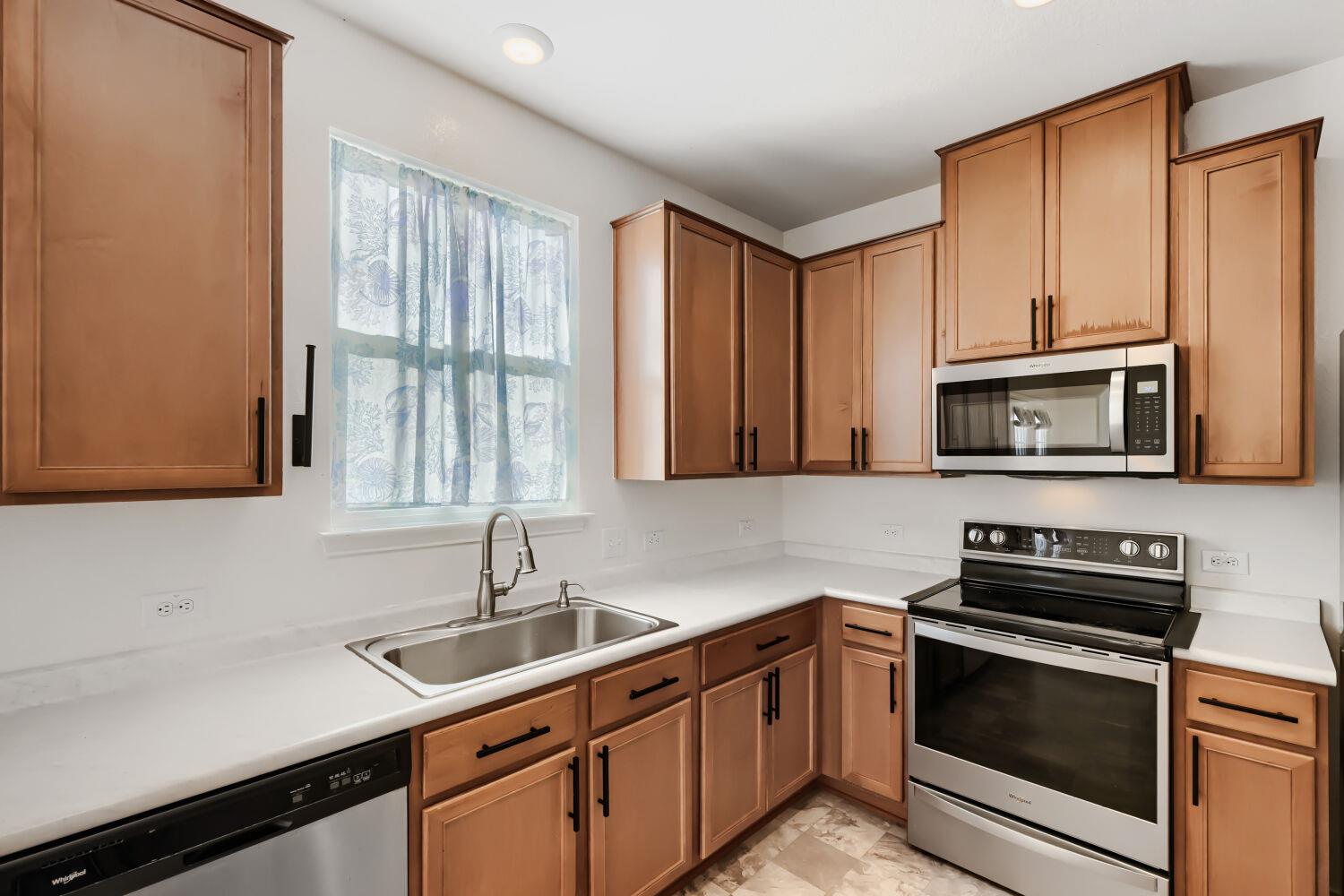 14220 James Buchanan St Property Photo 8