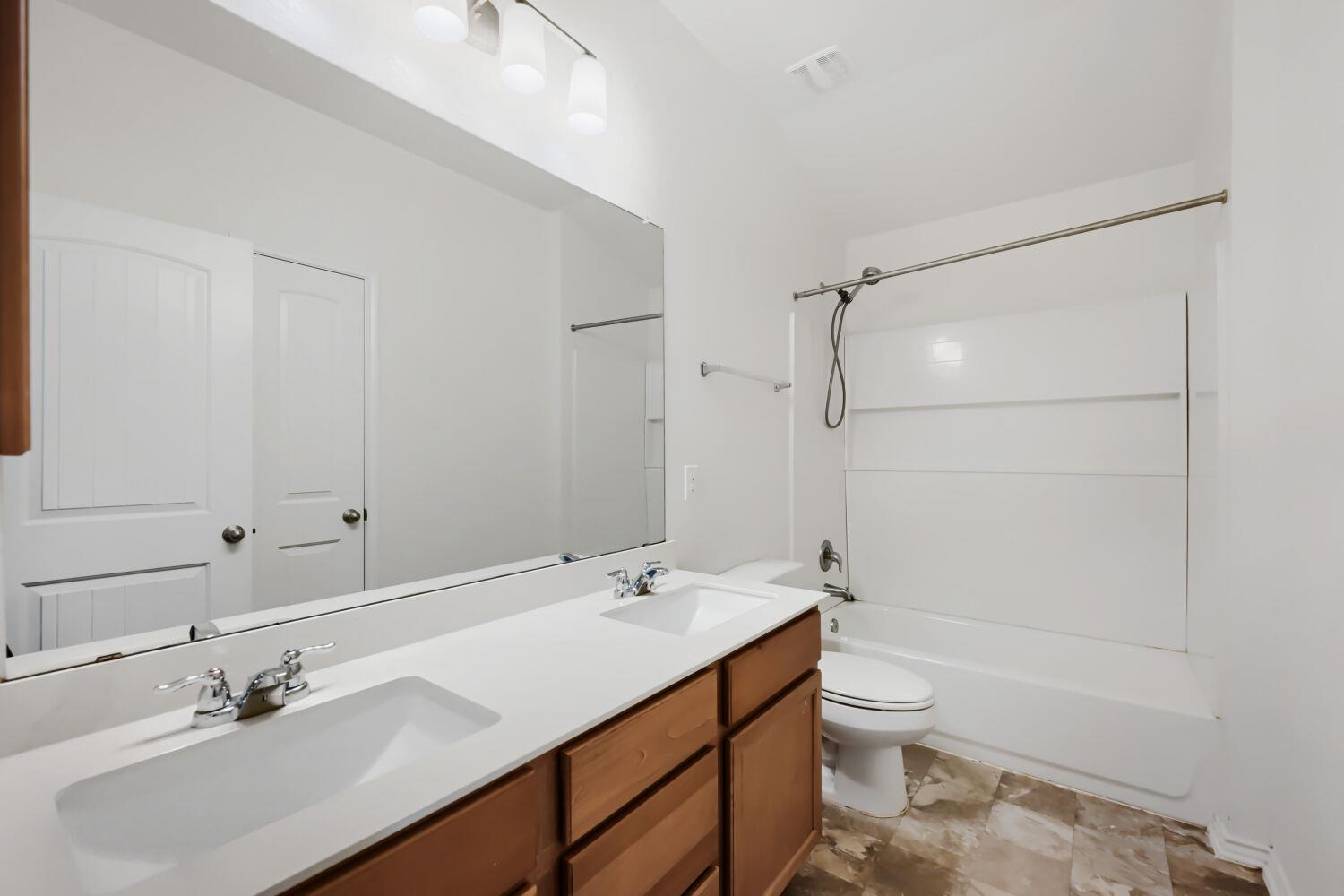 14220 James Buchanan St Property Photo 22