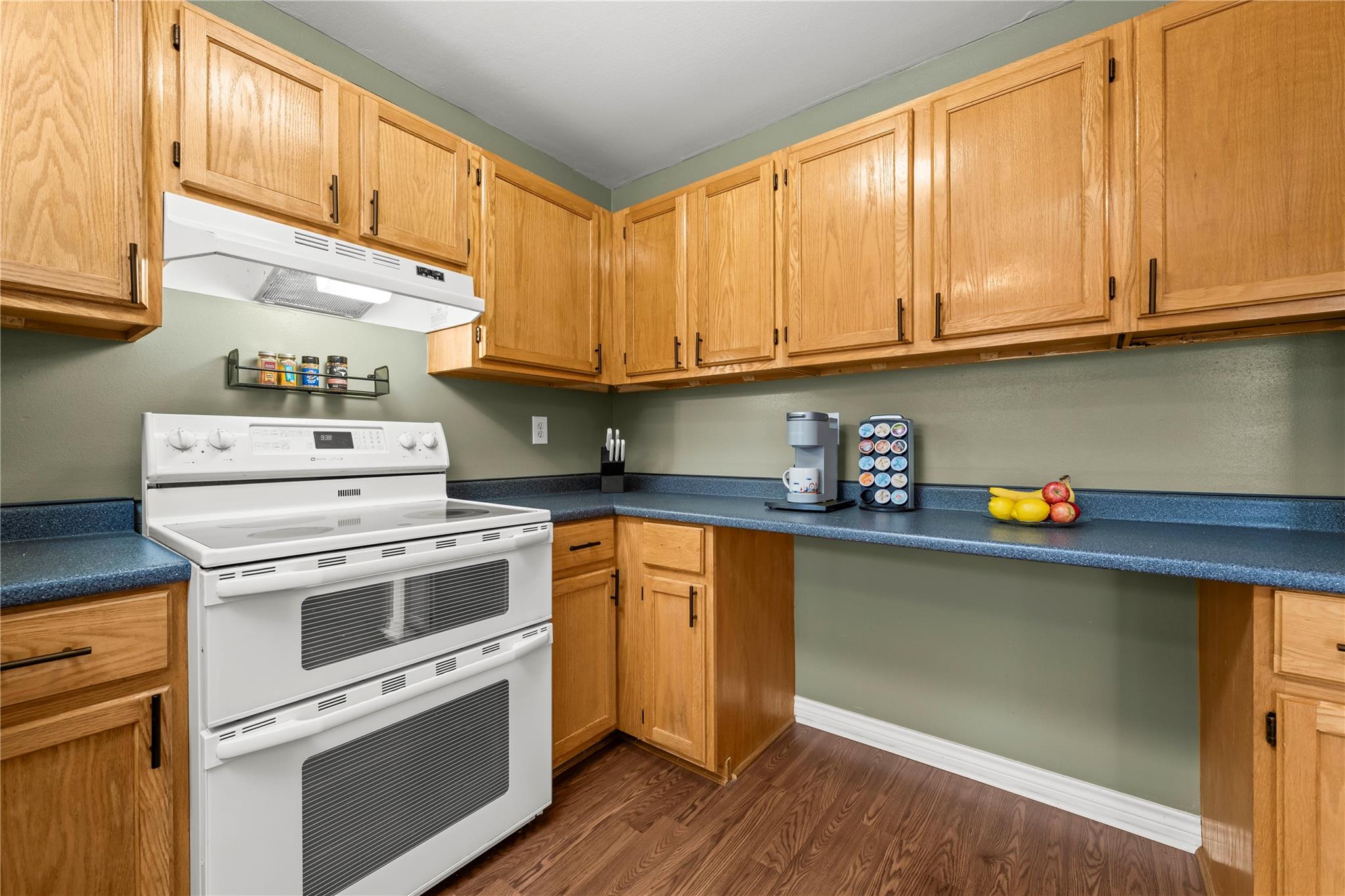 3908 Rolling Hl Property Photo 11
