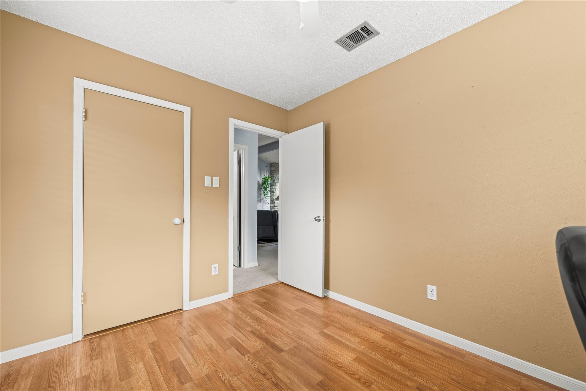 3908 Rolling Hl Property Photo 15